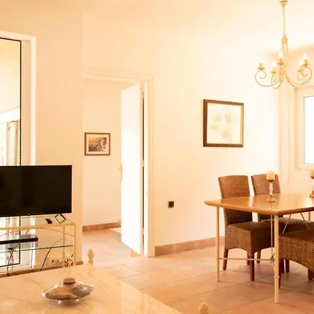 Apartment With 2 Bedrooms, 2 Bathrooms Heated Pool, Tennis And Paddle Course Apartment *