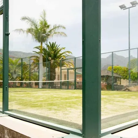Apartment With 2 Bedrooms, 2 Bathrooms Heated Pool, Tennis And Paddle Course Appartamento Costa Adeje (Tenerife)