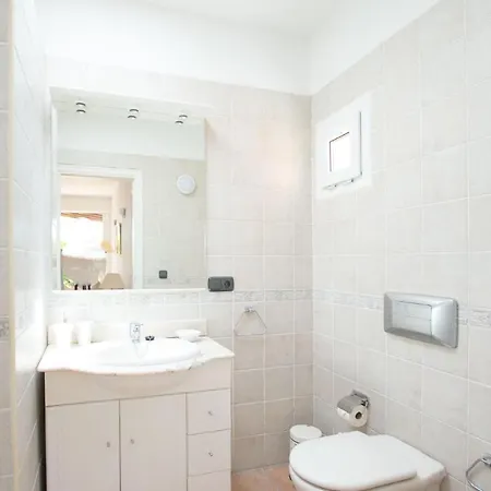 Apartment With 2 Bedrooms, 2 Bathrooms Heated Pool, Tennis And Paddle Course Appartamento *